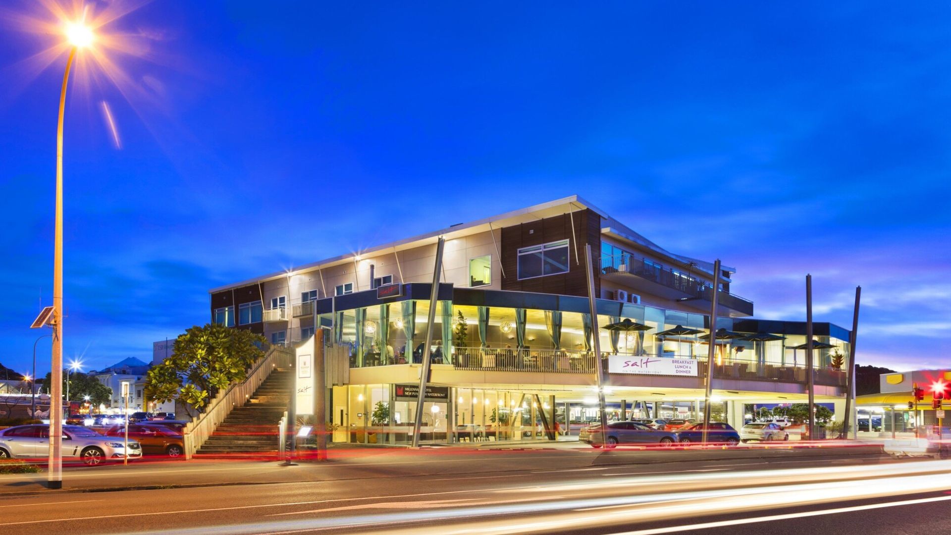 Hotel Front Night Millennium Hotel New Plymouth