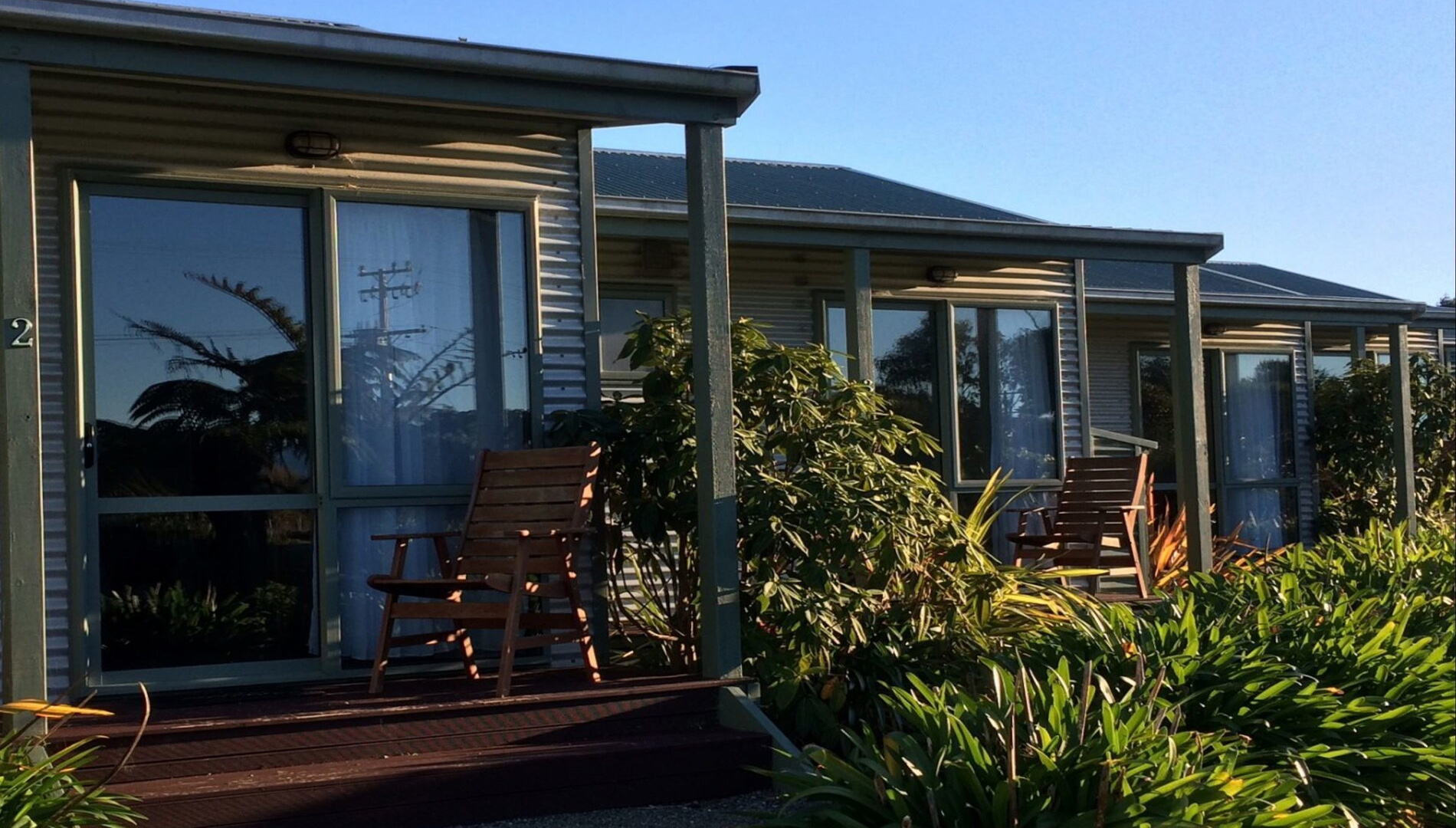 Omau Settlers Lodge Exterior