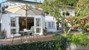 Ah House City Bb Nelson Exterior Patio