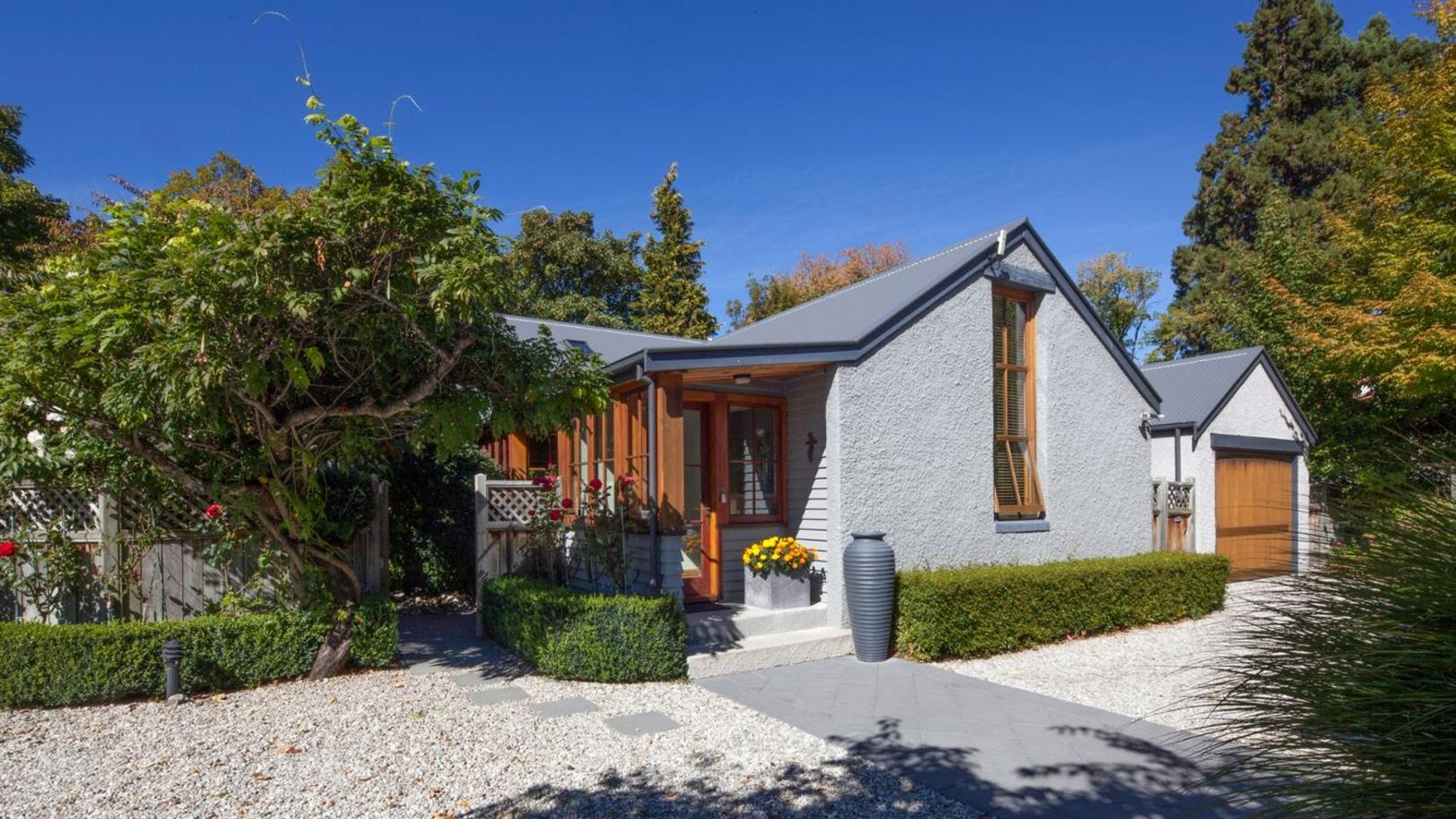 Arrowtown House Boutique Hotel Exterior