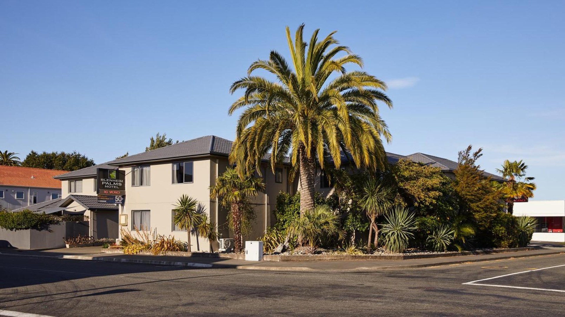 Blenheim Palms Motel Exterior