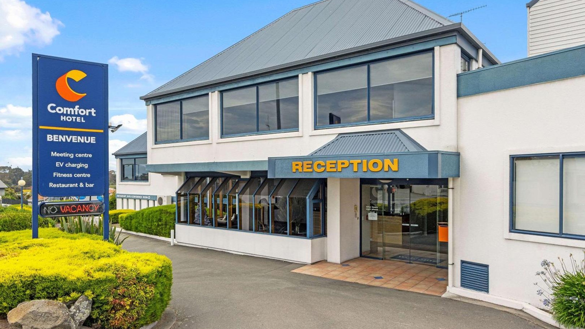 Comfort Hotel Exterior