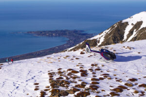 Kaikoura Helicopters Grand Alpine Flight Helicopter Lands On Mountain