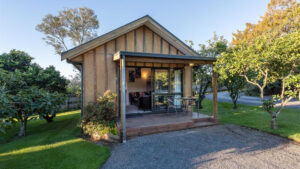 Kerigold Secluded Chalets Motel Exterior