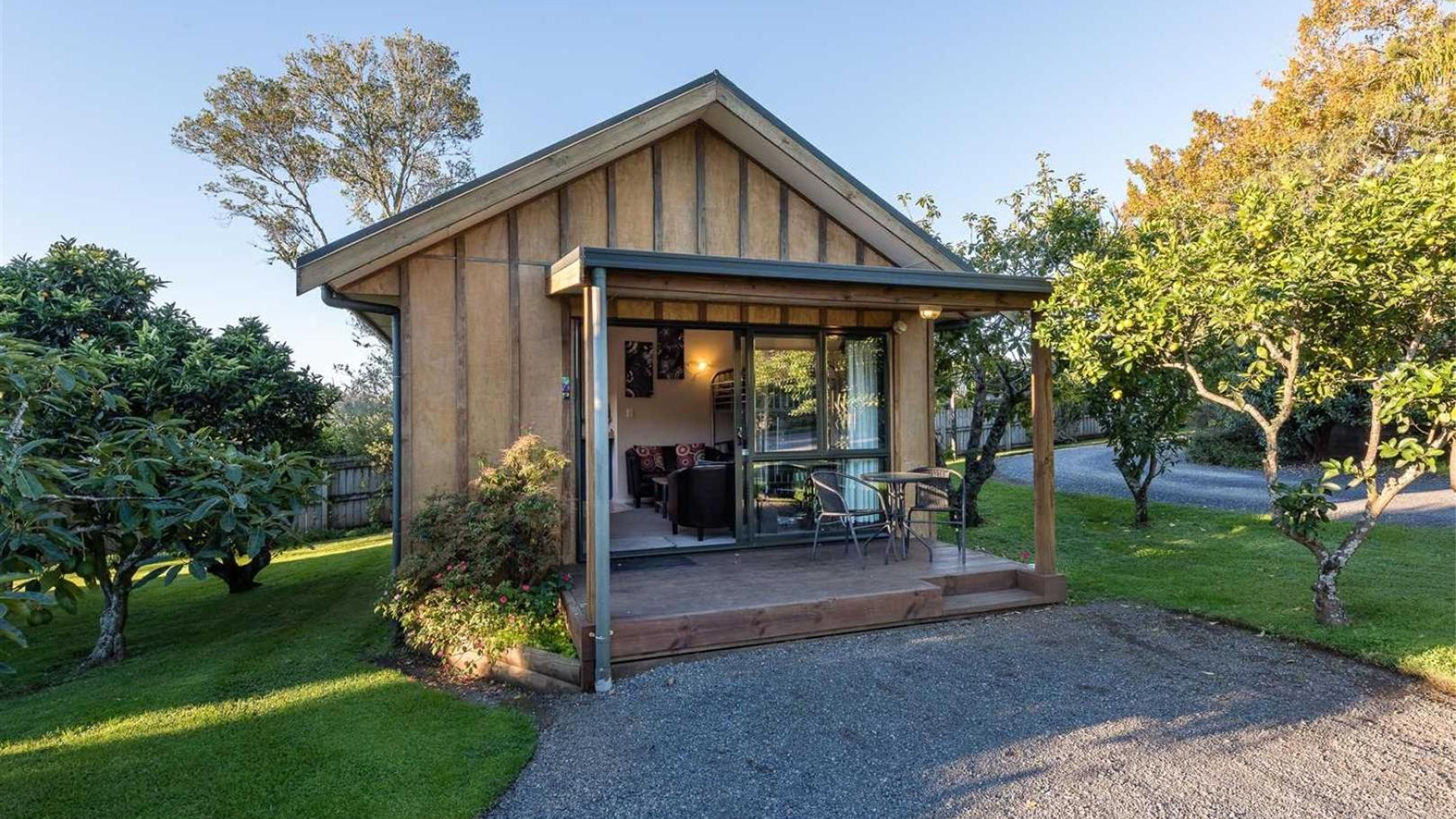 Kerigold Secluded Chalets Motel Exterior