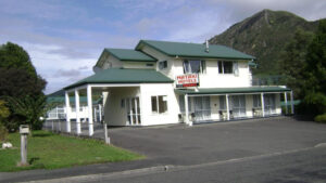 Mataki Motel Exterior