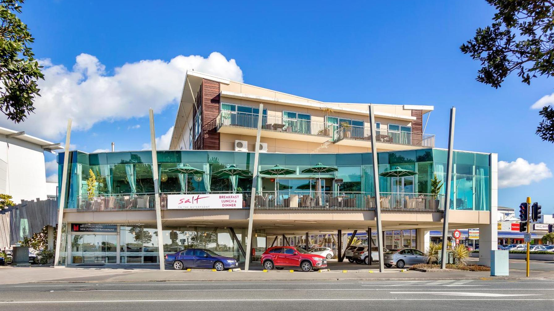 Millennium Hotel New Plymouth Exterior