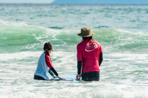 Moana One And Half Kids Family Private Surf Lesson Girl With Instructor