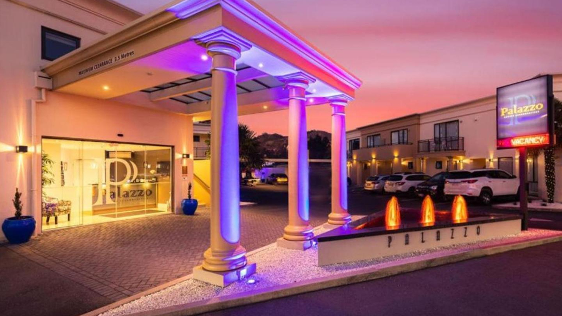 Palazzo Motor Lodge Front Exterior