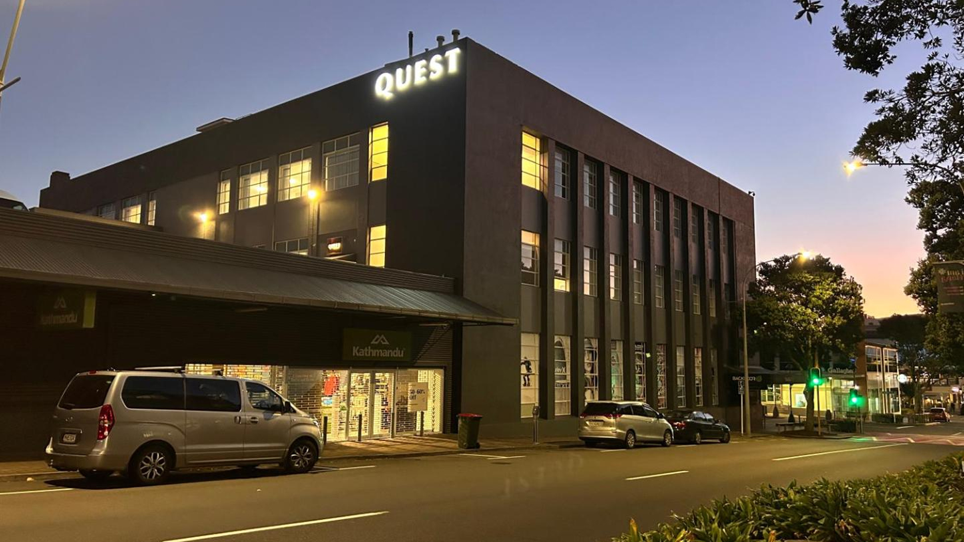 Quest New Plymouth Apartment Hotel Exterior