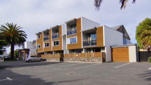 Sumner Bay Motel Exterior