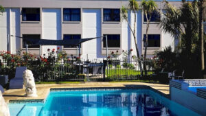 The Devon Hotel Heritage Hotel Exterior