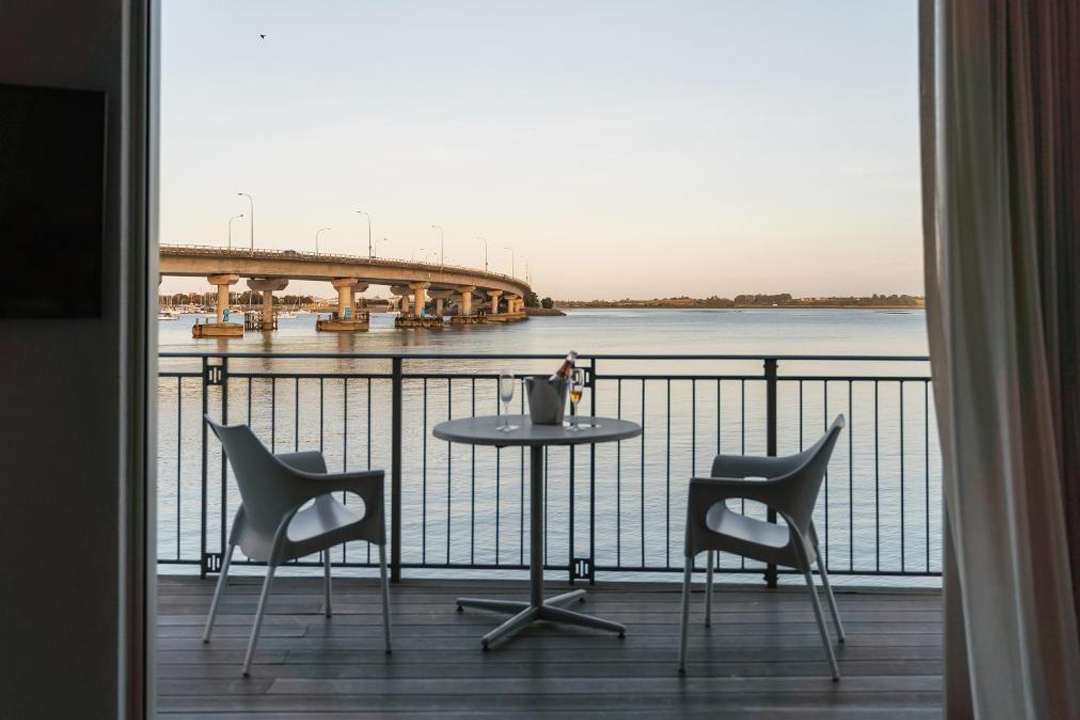 Trinity Wharf Tauranga Champagne On Patio