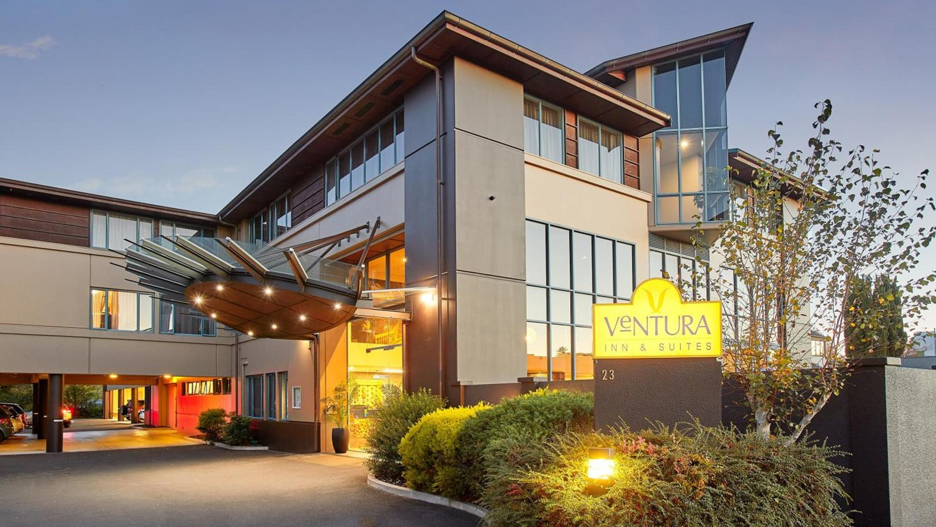 Ventura Inn Suites Hamilton Exterior