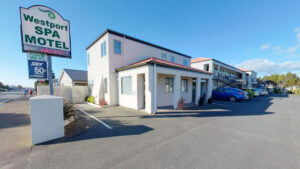 Westport Spa Motel Exterior